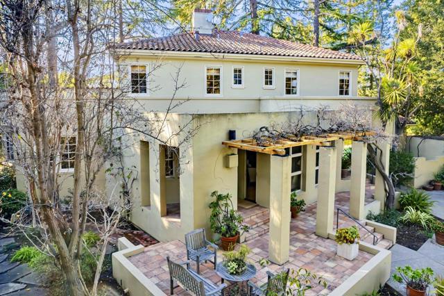 Image 42 of 59 For 125 Los Altos Avenue