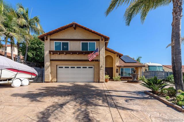 14229 Jennings Vista Way, Lakeside CA: https://media.crmls.org/mediaz/c80748d1-6f4b-481e-bb18-282aa1f196b7.jpg