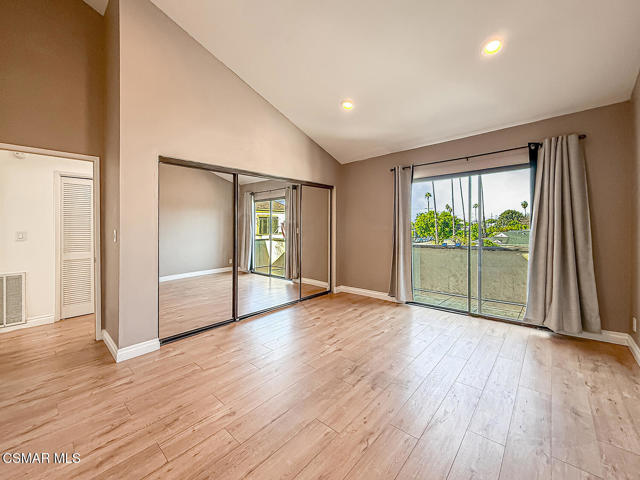 14715 Saticoy Street, Van Nuys CA: https://media.crmls.org/mediaz/c8078b2e-3b7c-49e3-ada1-9bd6aef3e590.jpg