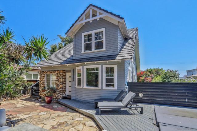 1035 Edgemont Place, San Diego CA: https://media.crmls.org/mediaz/c807bce7-b4eb-4559-a4d7-119ce8530c31.jpg