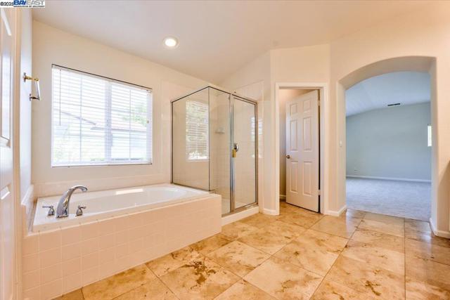 5615 Applegate Way, Dublin CA: https://media.crmls.org/mediaz/c808bd65-e71b-4a0d-953d-d1227fca303d.jpg