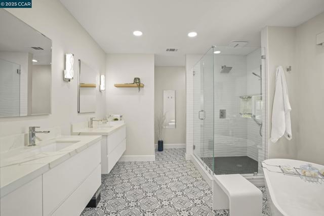 219 Nottingham Pl, Danville CA: https://media.crmls.org/mediaz/c808d234-9042-4965-a533-45ed9de7acb1.jpg