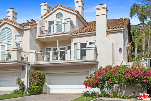 622 Palisades Drive photo 3