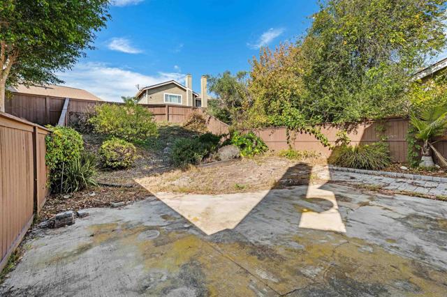 Detail Gallery Image 32 of 37 For 2992 Lexington Circle, Carlsbad,  CA 92010 - 2 Beds | 2/1 Baths