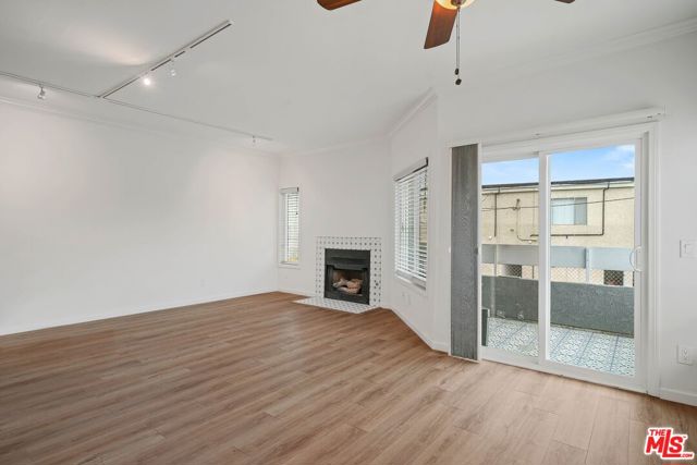 11938 Courtleigh Drive, Los Angeles CA: https://media.crmls.org/mediaz/c80a0c6b-8c86-4156-8be0-7a51be29bd7f.jpg