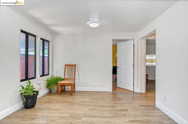 Image 7 of 28 For 103 Countess Way