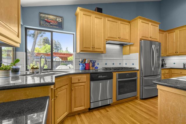 5387 King Estates Court, San Jose CA: https://media.crmls.org/mediaz/c80b3890-a2af-4004-b058-a446520e1b00.jpg