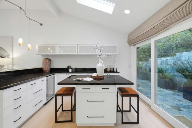 215 Vista De Sierra, Los Gatos CA: https://media.crmls.org/mediaz/c80ba319-297f-45c1-9df0-78d3bb2889d0.jpg