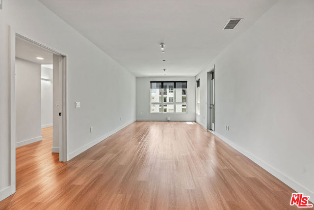 10601 Washington Boulevard, Culver City CA: https://media.crmls.org/mediaz/c80c2176-d188-487e-a136-c0a2b3929939.jpg