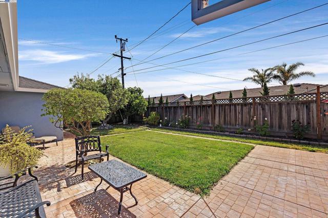 5266 Troy Ave, Fremont CA: https://media.crmls.org/mediaz/c80c5f3a-0e6b-4d1c-ba70-f9d3710e8caf.jpg