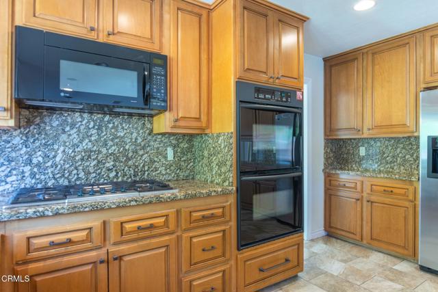 Detail Gallery Image 17 of 36 For 2225 Calle Riscoso, Thousand Oaks,  CA 91362 - 4 Beds | 3 Baths