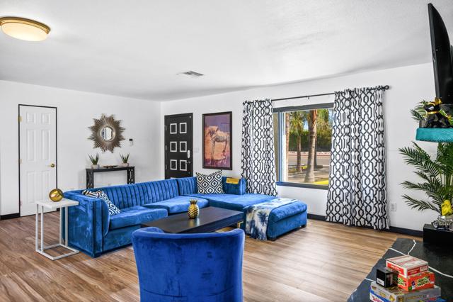 2099 E Racquet Club E Road, Palm Springs CA: https://media.crmls.org/mediaz/c80d1f71-178e-4e47-b4f2-9e0be79d155b.jpg