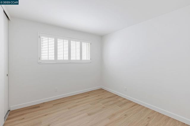 43 Shipley Ave, Daly City CA: https://media.crmls.org/mediaz/c80e74ee-7eb8-4047-81b9-50790b024149.jpg