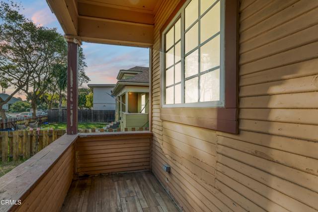 Detail Gallery Image 4 of 21 For 425 W 1st St, Oxnard,  CA 93030 - 2 Beds | 1/1 Baths