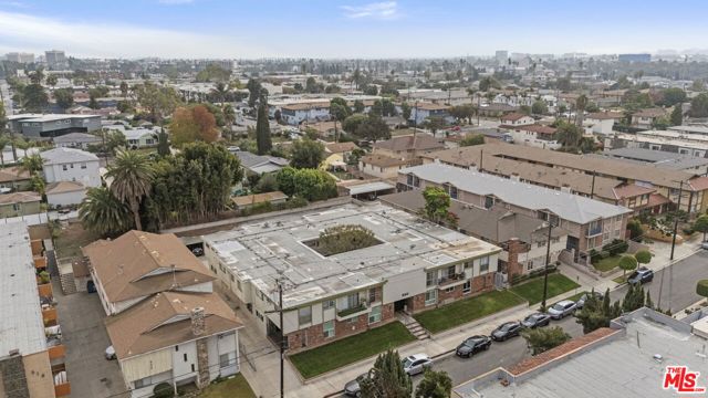 530 Evergreen Street, Inglewood CA: https://media.crmls.org/mediaz/c80f0a01-d872-4542-a8d6-de5b143b899e.jpg