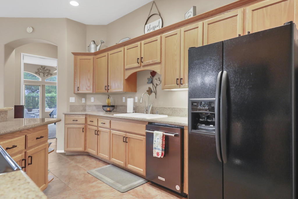 MLS #219136911DA image #16