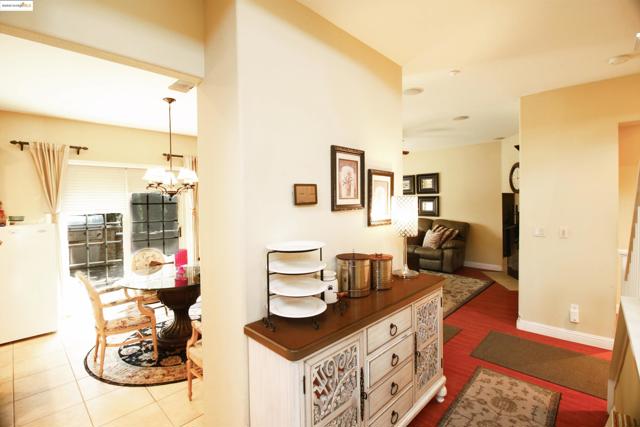 7 Kevin Ln, American Canyon CA: https://media.crmls.org/mediaz/c810a5e8-f261-4c84-ad99-53e3483fb6d1.jpg