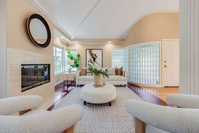 22346 Mcclellan Road, Cupertino CA: https://media.crmls.org/mediaz/c811fcc0-cd28-4cca-bfc0-8544ab2c7156.jpg