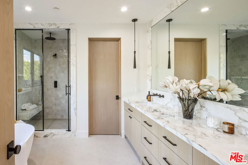 MLS #25620343 image #12