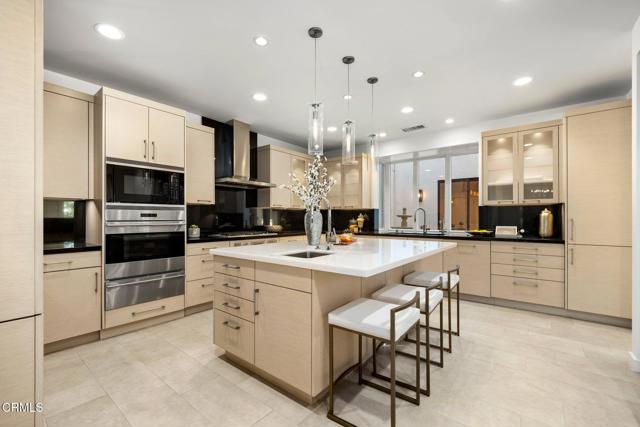 1265 Chateau Road, Pasadena CA: https://media.crmls.org/mediaz/c8124c35-710f-4782-879a-e53905122d61.jpg