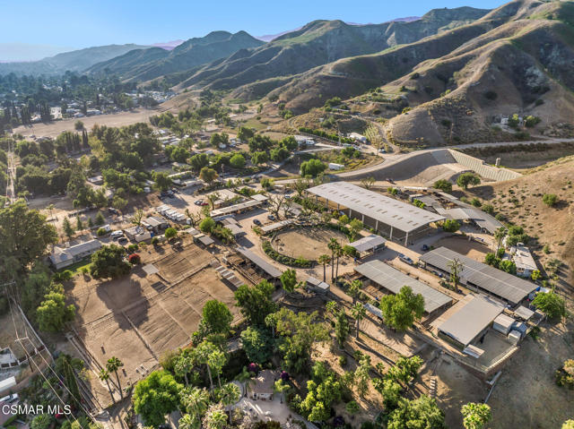 11270 Dominica Avenue, Lakeview Terrace CA: https://media.crmls.org/mediaz/c812c358-840b-4b81-a2b8-ca50bc05baa1.jpg