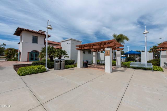 1501 Raccoon Court, Ventura CA: https://media.crmls.org/mediaz/c81396c8-4500-40e5-9e98-3db0c40b7232.jpg