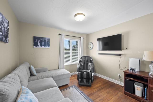 1510 2 Orangeview Dr,  CA: https://media.crmls.org/mediaz/c813e256-71f2-484b-81a5-0c7f42cfc5b2.jpg