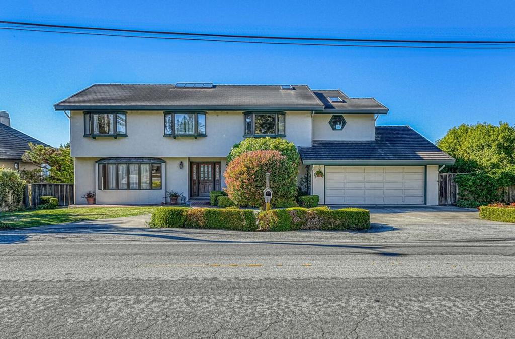 4028 Sunset Lane