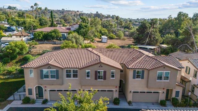 3135 Linwood St, Vista CA: https://media.crmls.org/mediaz/c815fc56-ccd8-4ca9-8564-2faba6de33f8.jpg