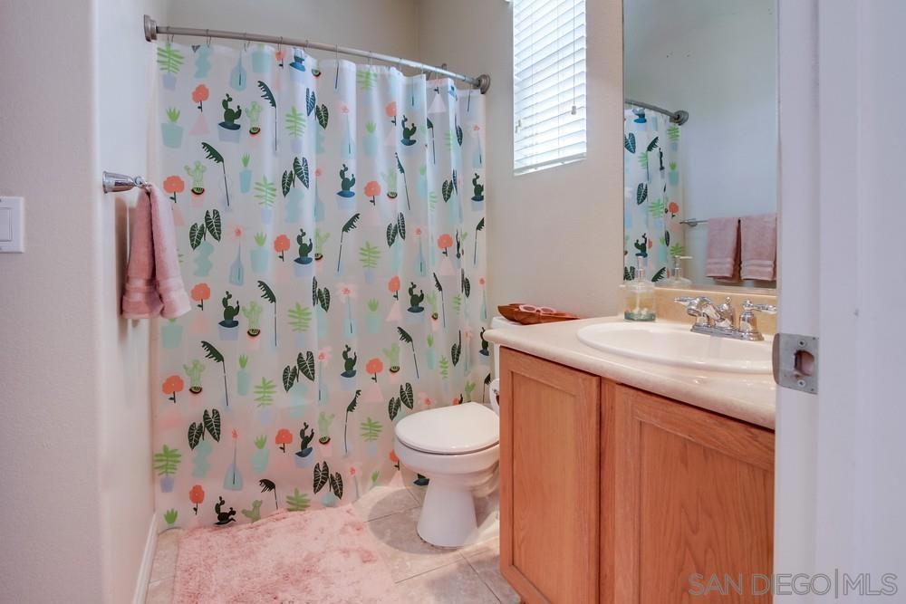 MLS #250026575SD img 32