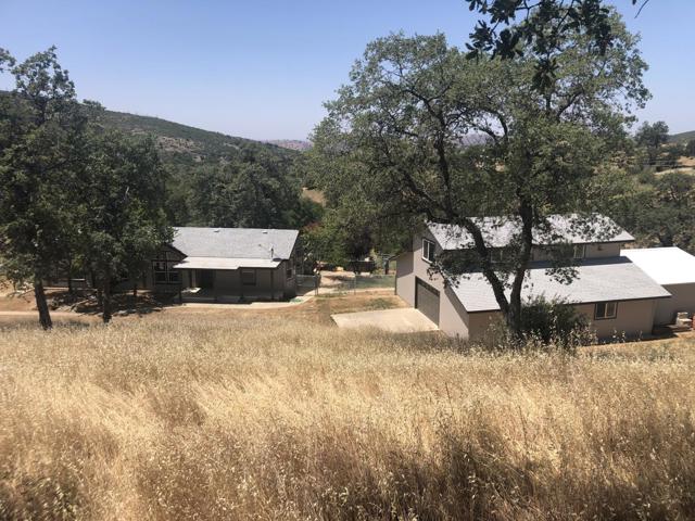 8260 Hunters Valley Road, Mariposa CA: https://media.crmls.org/mediaz/c8167d2a-e2eb-4d48-9be4-bbccf1df4909.jpg