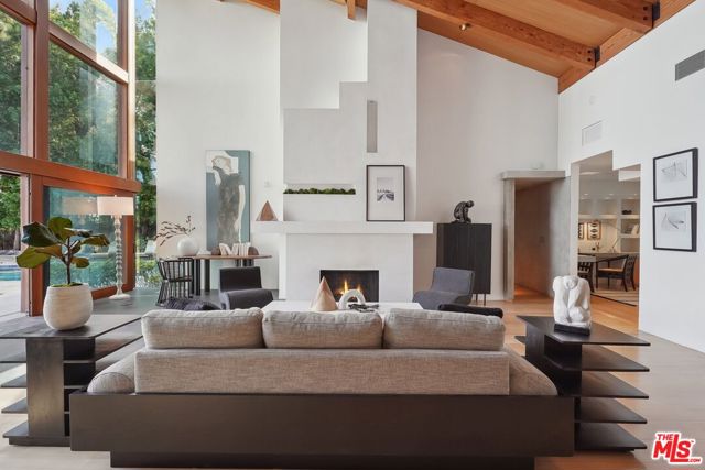 Drew Fenton | 2238 Stradella Road Los Angeles CA | MLS: 7146922