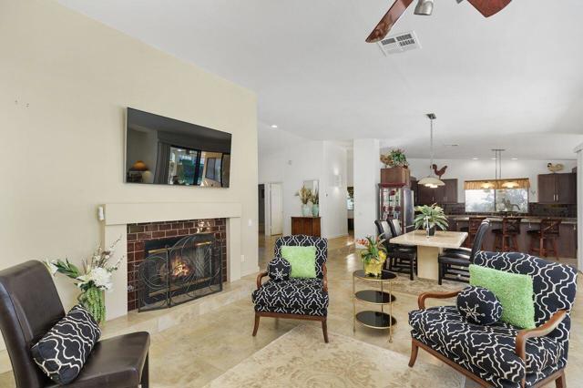 Image 19 of 26 For 78575 Vista Del Sol