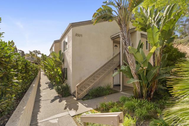 Image 33 of 40 For 8503 Villa La Jolla Dr E