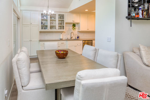 5735 Lake Lindero Drive, Agoura Hills CA: https://media.crmls.org/mediaz/c8183f62-d1c7-4dcc-b567-825c15e35953.jpg