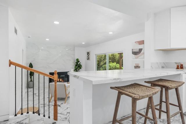 9511 Via Pereza, San Diego CA: https://media.crmls.org/mediaz/c8199c08-5573-4050-a49e-5cb63611fe0b.jpg