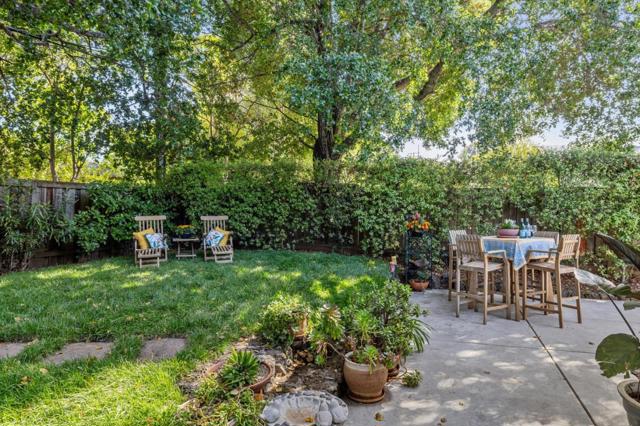 2031 Farndon Avenue, Los Altos CA: https://media.crmls.org/mediaz/c81a9798-94f4-4bf3-a753-1e87933e5396.jpg
