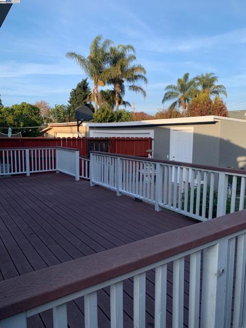 808 Martin Blvd, San Leandro CA: https://media.crmls.org/mediaz/c81b6f15-a265-42bc-a9da-07245c22a2d7.jpg