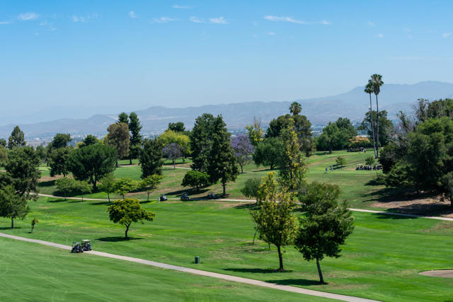 2196 Via Mariposa E, Laguna Woods CA: https://media.crmls.org/mediaz/c81b9688-fbd8-493f-a731-0581b61a9a5f.jpg