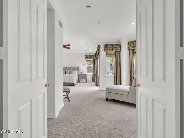 5455 Via Olas, Newbury Park CA: https://media.crmls.org/mediaz/c81c37a0-9e0e-42e7-86f2-ced6ac53fee6.jpg