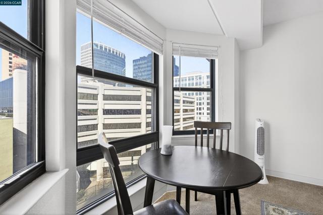 988 Franklin St, Oakland CA: https://media.crmls.org/mediaz/c81ce25c-ec5c-4e83-a77d-70f07694ee0d.jpg