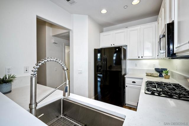 Image 3 of 29 For 16903 New Rochelle Way  91