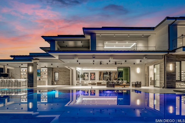 18386 Avenida Apice, Rancho Santa Fe CA: https://media.crmls.org/mediaz/c81db3db-d31d-45c3-bba5-9dbf20f3deb9.jpg