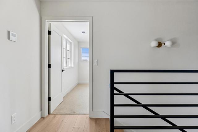 577 Creekside Court, Half Moon Bay CA: https://media.crmls.org/mediaz/c81e0f1c-547c-47b8-ae70-798c7ab64664.jpg