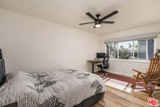 Image 21 of 74 For 440 Corona Del Mar