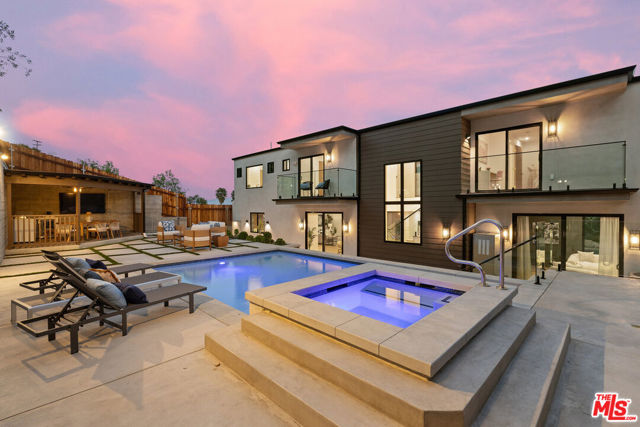 5221 Campo Road, Woodland Hills CA: https://media.crmls.org/mediaz/c81eae62-4b5f-4d5a-ad3a-37bc1317a5fc.jpg