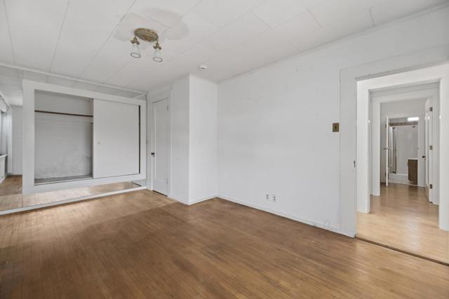 100 Wood Road, Los Gatos CA: https://media.crmls.org/mediaz/c81ec940-7d51-4c30-81e8-237444997823.jpg