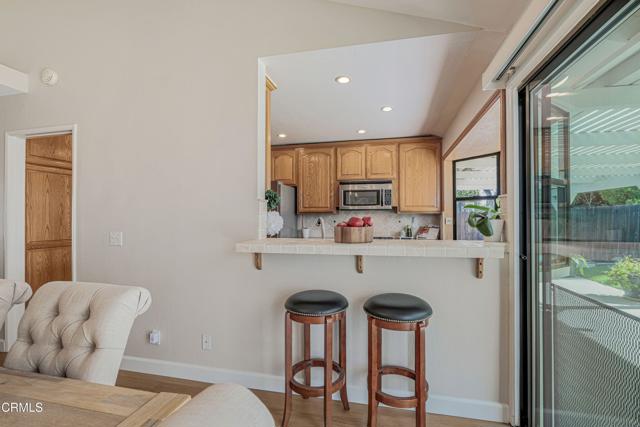 Detail Gallery Image 16 of 52 For 2246 Adrian St, Newbury Park,  CA 91320 - 3 Beds | 2 Baths