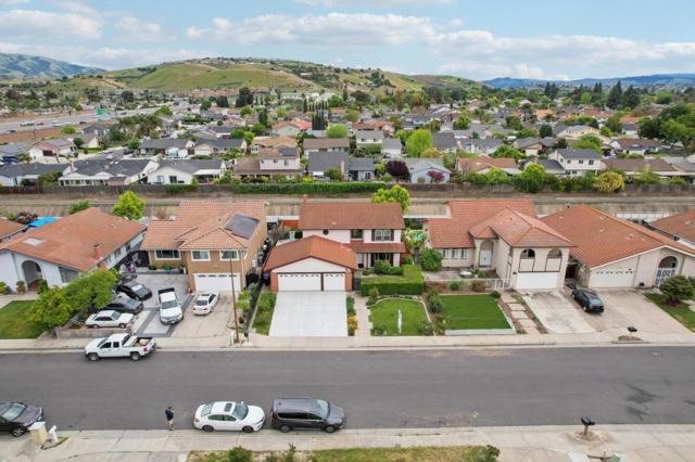 1288 Isengard Court, San Jose CA: https://media.crmls.org/mediaz/c8204ae8-4b3e-43c8-b67c-82fa5ad3f668.jpg