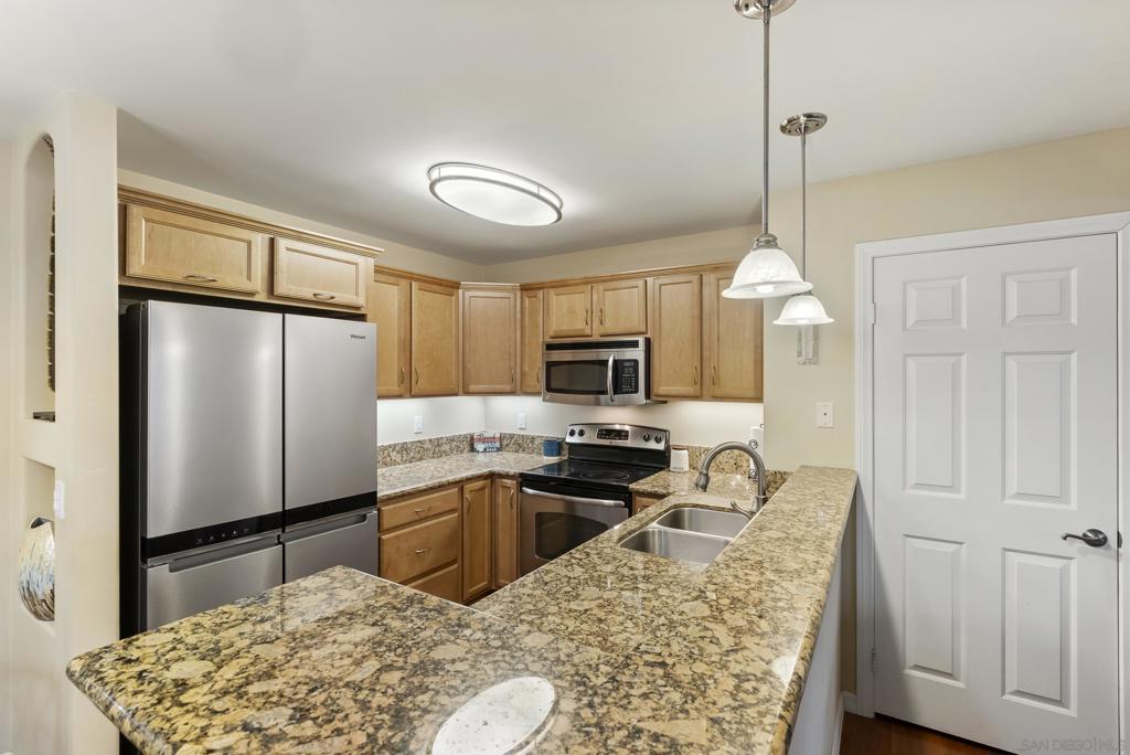 5252 Balboa Arms - photo 15
